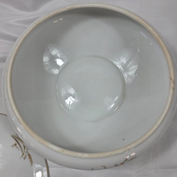 Fine China of Japan Golden Harvest Covered Vegetable Bowl Gold Wheat Sprays - Picture 10 of 14